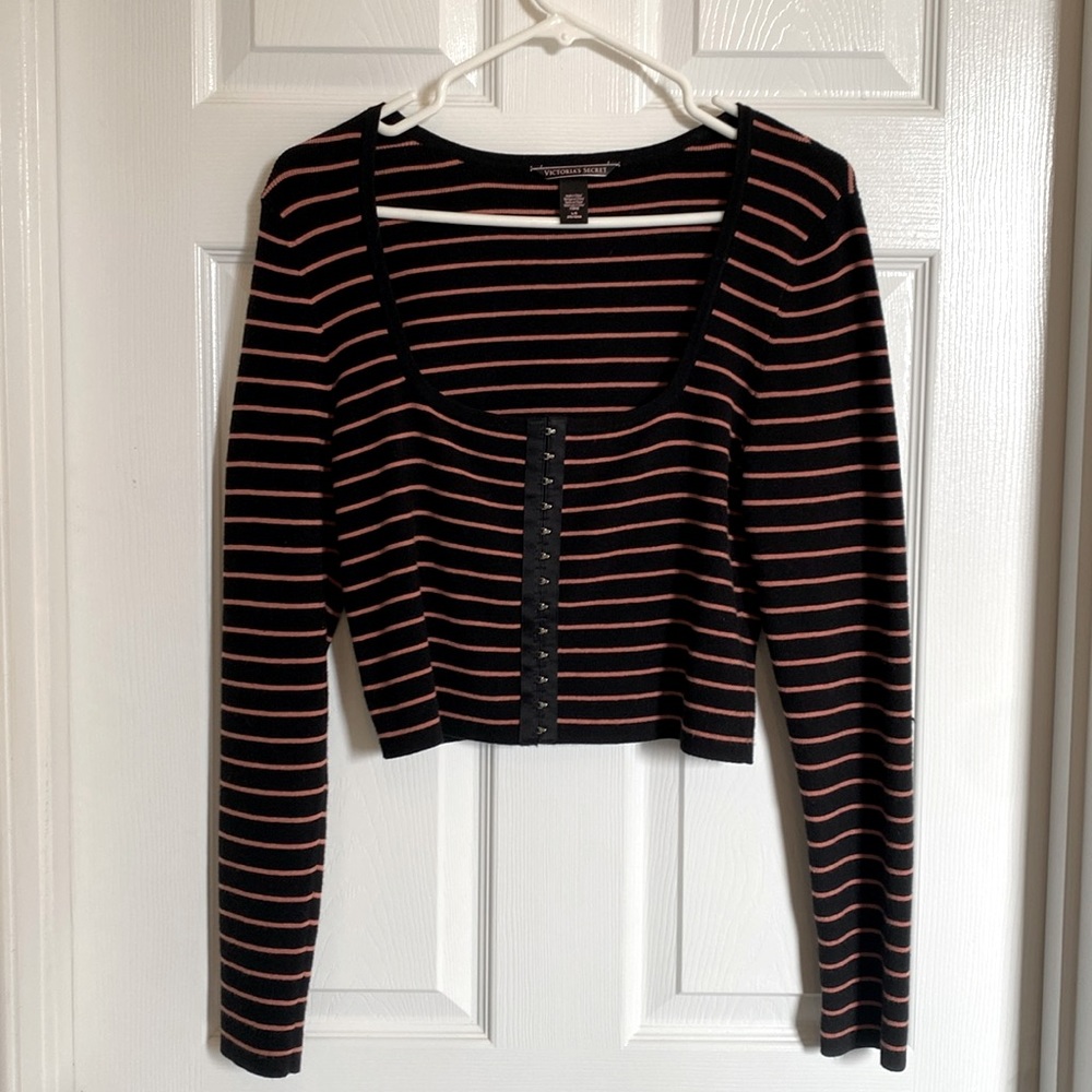 |•VICTORIA’s SECRETS•| Scoop Neck Crop Top Sweater Large - Picture 2 of 5